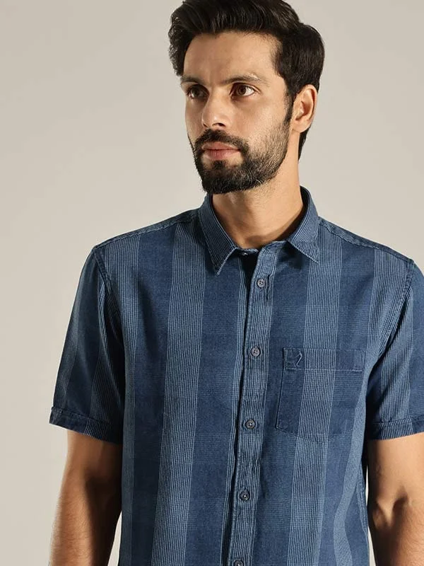 Men Checked Half Sleeve Cotton Shirt